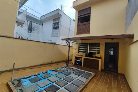 Sobrado à venda com 3 quartos, sendo 1 suíte, em Brooklin, São Paulo, SP