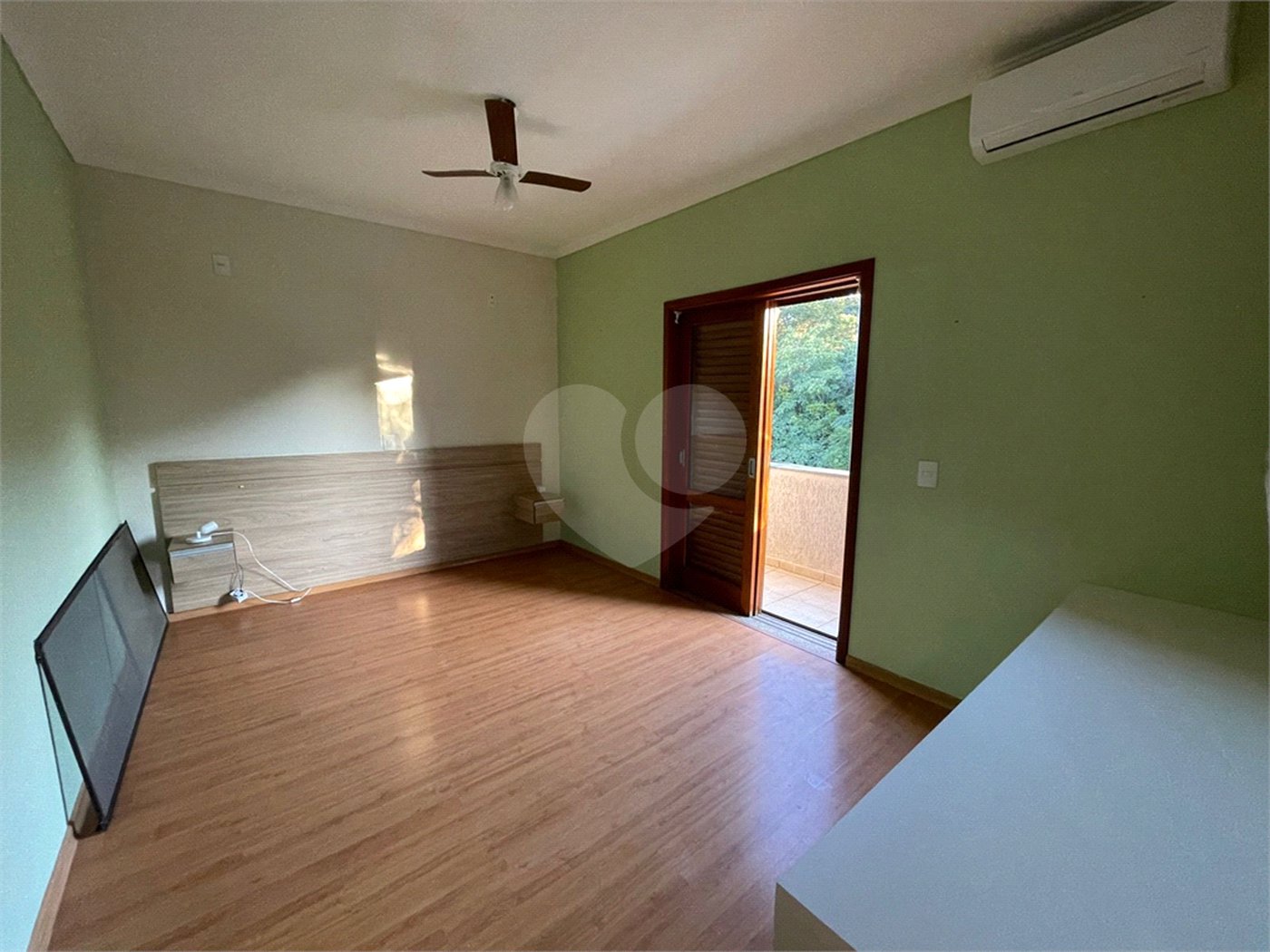 Casa para alugar com 3 suítes no condomínio Bosque de Grevilea, Vinhedo - SP