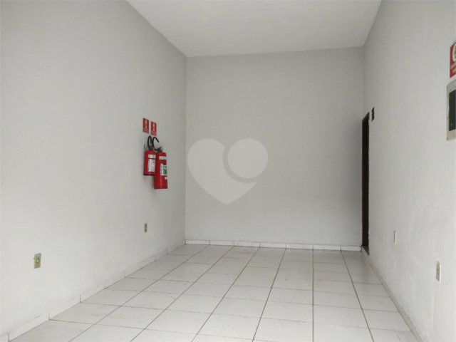Prédio à venda com 4 quartos em Vila Guilherme, São Paulo, SP