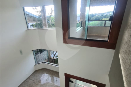 Casa à venda com 4 quartos, sendo 2 suítes, no condomínio Bosque de Grevilea, Vinhedo - SP