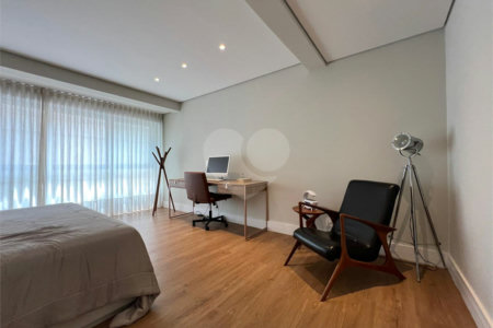 Apartamento à venda com 4 suítes em Santana, São Paulo, SP