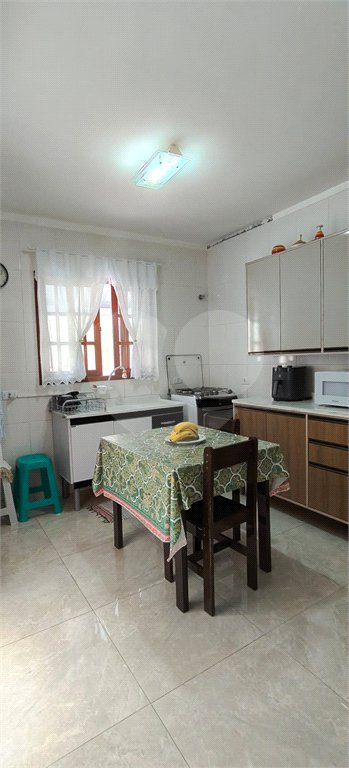 Casa à venda com 3 quartos, sendo 1 suíte,  no condomínio Residencial San Torino, Mogi das Cruzes - SP
