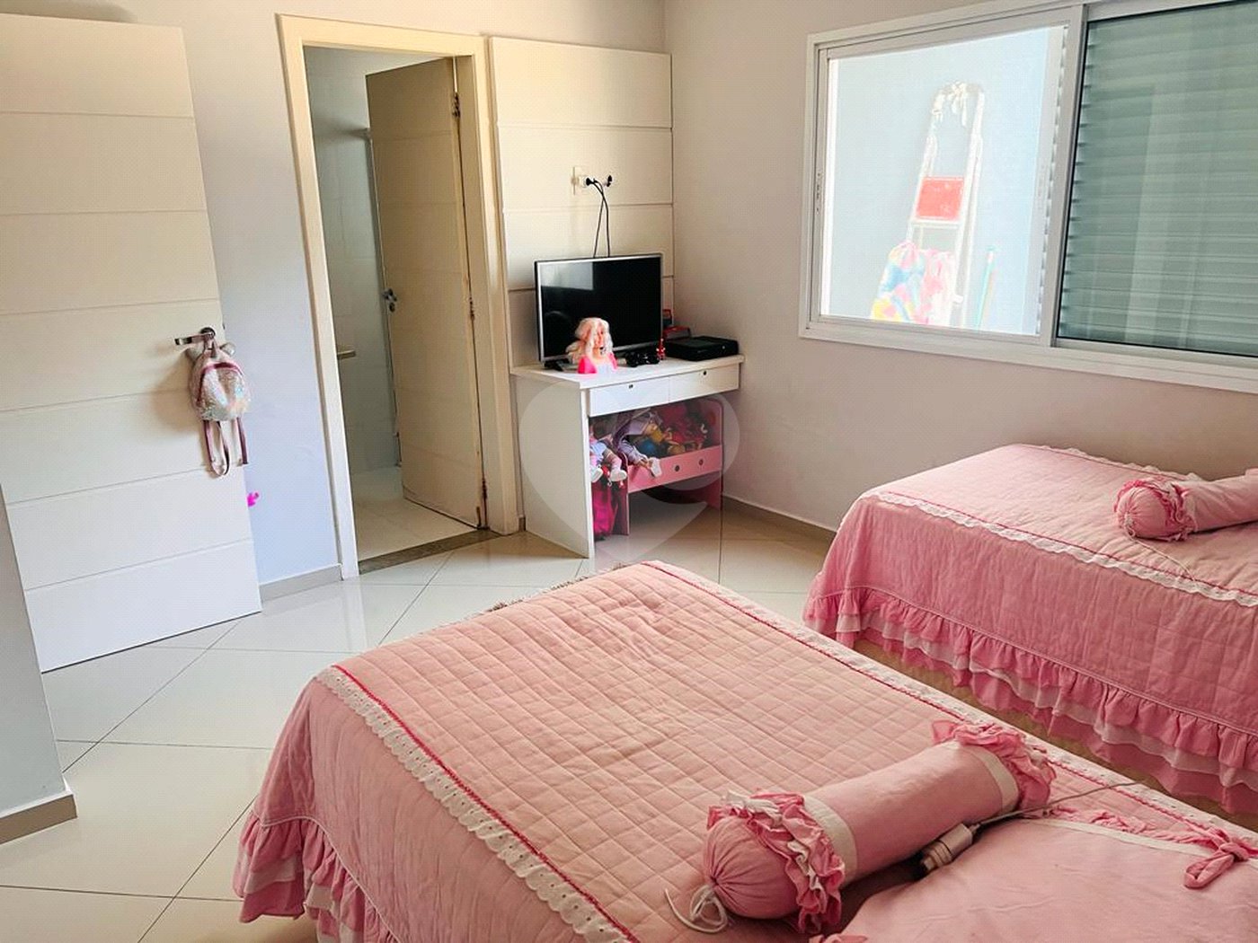 Casa à venda com 3 suítes no Centro, Bom Jesus dos Perdões, SP
