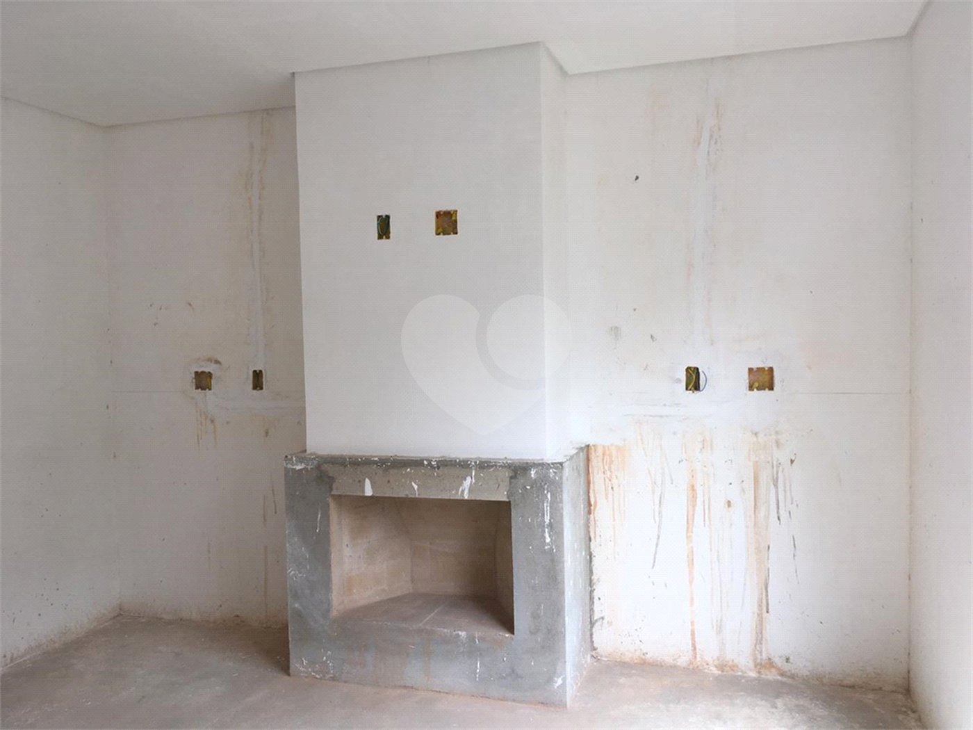Casa à venda com 4 quartos, sendo 3 suítes,  em Vila Monumento, São Paulo, SP