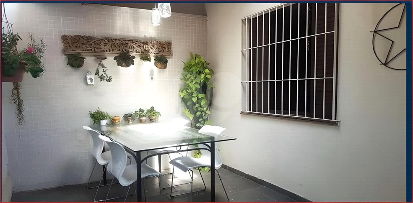 Casa à venda com 4 quartos, sendo 1 suíte, em Jardim Monte Kemel, São Paulo, SP