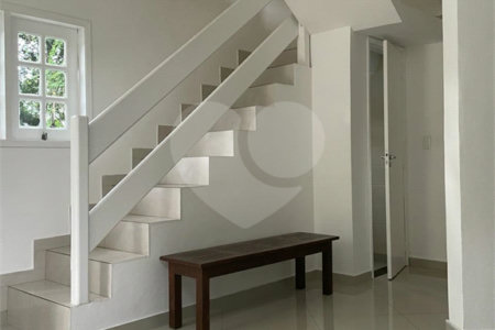 Casa à venda com 3 quartos, sendo 2 suítes,  no condomínio São Joaquim, Vinhedo - SP