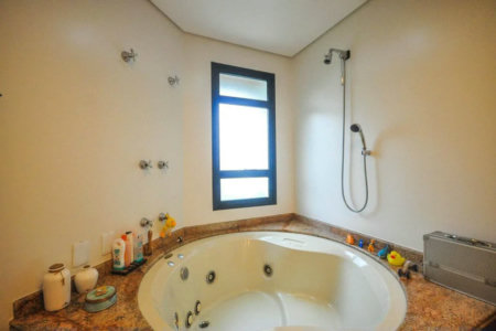 Apartamento à venda com 4 suítes em Vila Andrade, São Paulo, SP