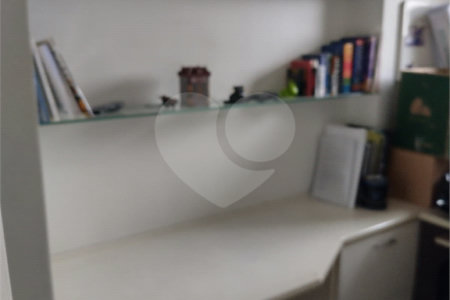 Apartamento à venda com 3 suítes em Vila Suzana, São Paulo, SP