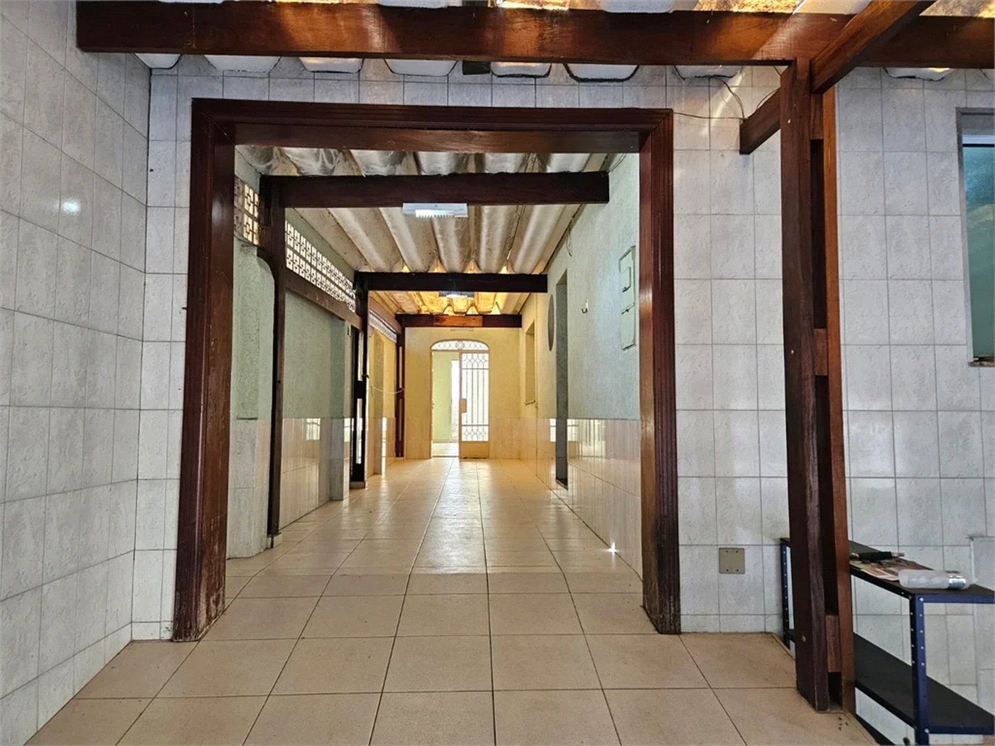 Casa à venda com 3 quartos, sendo 1 suíte, em Água Branca, São Paulo, SP