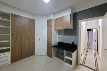 Casa à venda com 3 quartos, sendo 1 suíte,  no condomínio Villa Bella, Sorocaba - SP