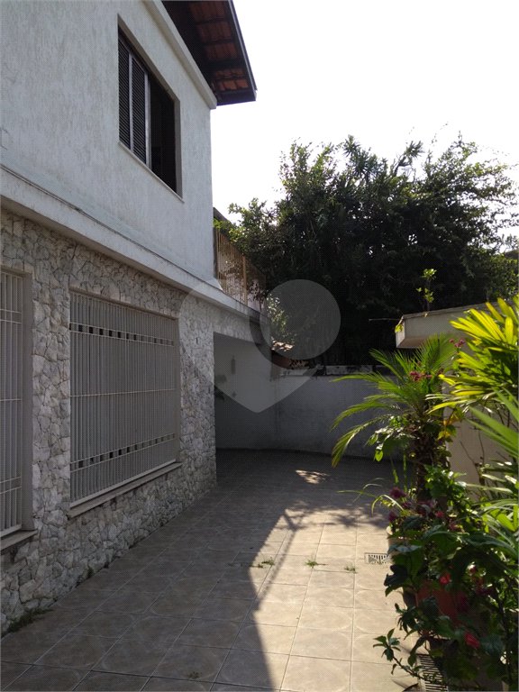 Sobrado à venda com 4 quartos, sendo 1 suíte, em Indianópolis, São Paulo, SP