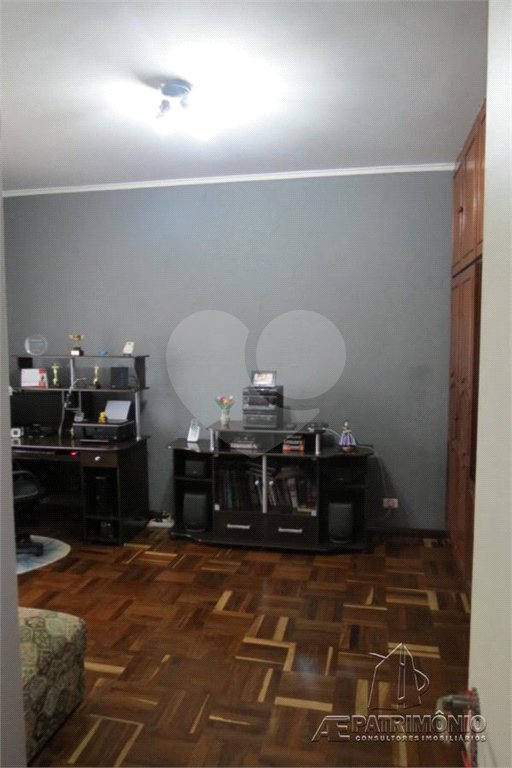 Casa à venda com 5 quartos, sendo 1 suíte, em Portal das Acácias, Santana de Parnaíba, SP