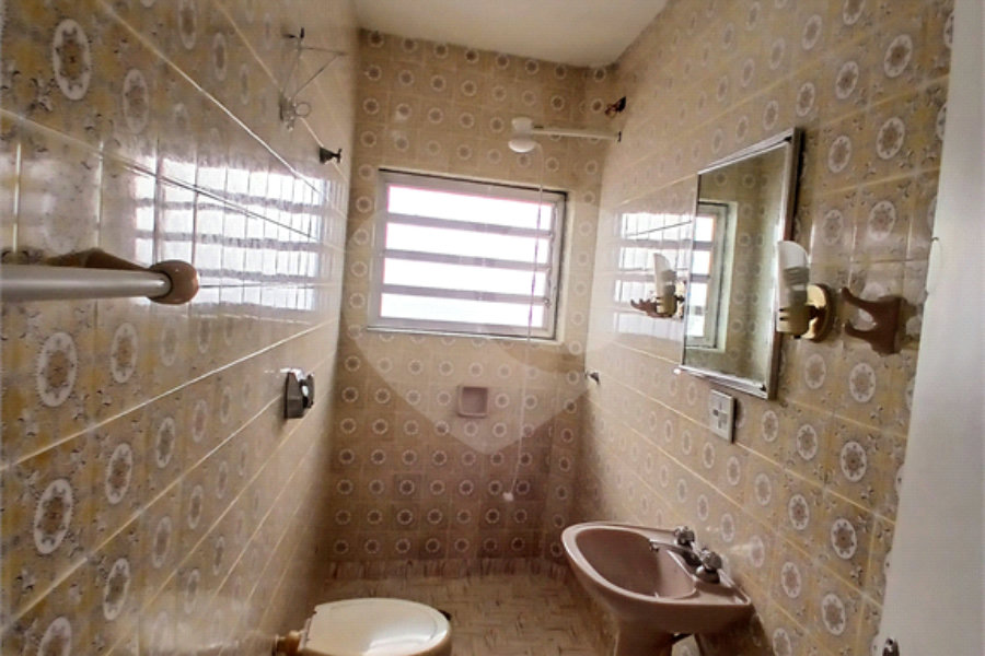 Casa à venda ou para alugar com 3 quartos, sendo 1 suíte, em Santana, São Paulo, SP