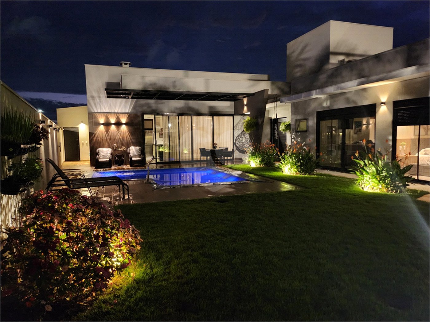 Casa à venda com 3 suítes em Residencial e Comercial Quinta das Laranjeiras, Araraquara, SP
