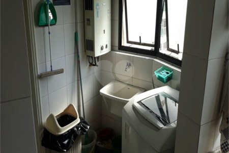 Apartamento para alugar com 3 quartos, sendo 1 suíte,  em Vila Andrade, São Paulo, SP