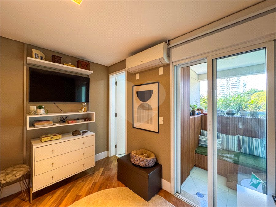 Apartamento à venda com 3 suítes em Brooklin, São Paulo, SP