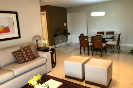 Apartamento à venda com 4 quartos, sendo 3 suítes,  em Cidade Monções, São Paulo, SP