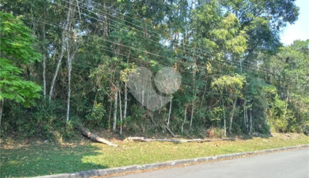 Terreno à venda no condomínio Cantareira, Mairiporã - SP