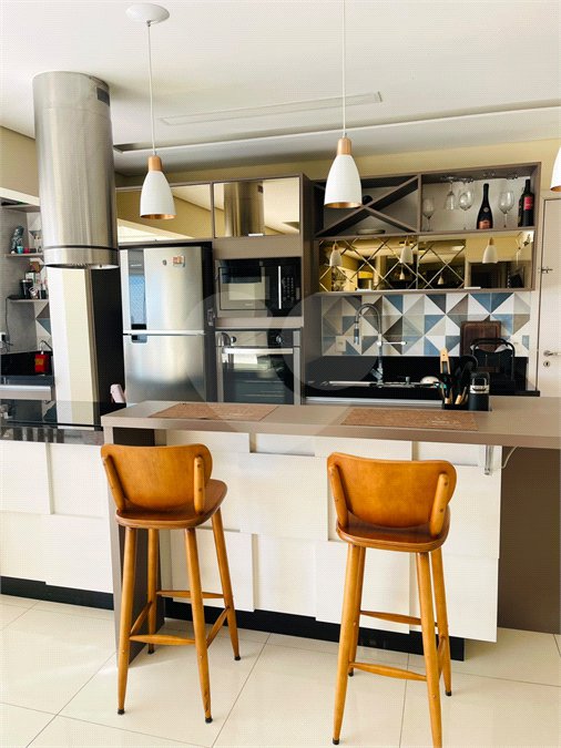 Apartamento à venda com 3 quartos, sendo 1 suíte,  em Vila Suissa, Mogi das Cruzes, SP