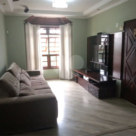 Casa à venda com 3 quartos, sendo 1 suíte,  em Parque Renato Maia, Guarulhos, SP