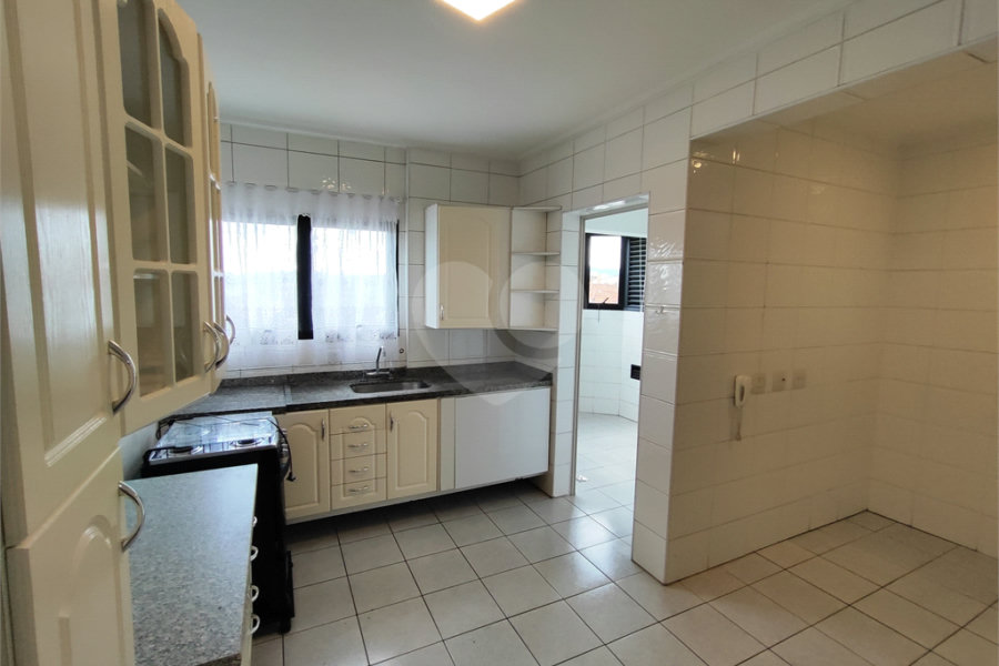 Apartamento à venda com 3 quartos, sendo 1 suíte,  em Vila Ester (zona Norte), São Paulo, SP