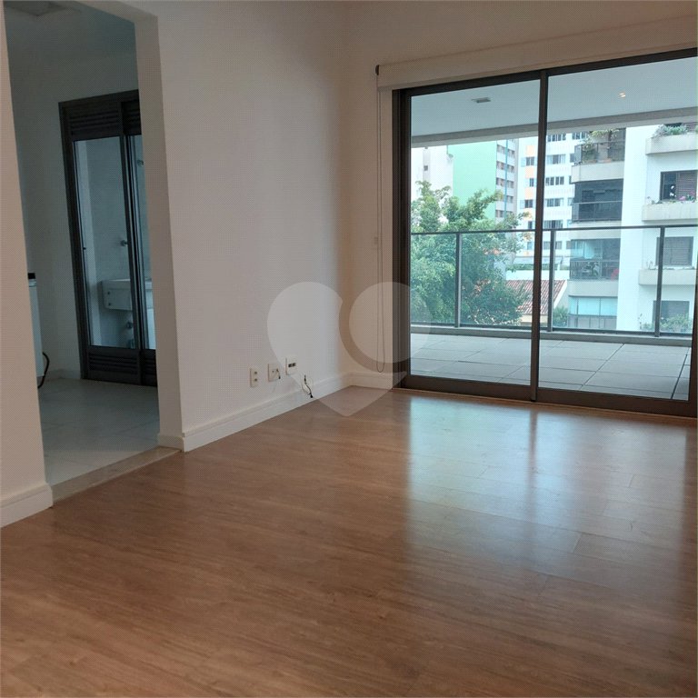Apartamento à venda ou para alugar com 1 suíte em Pinheiros, São Paulo, SP