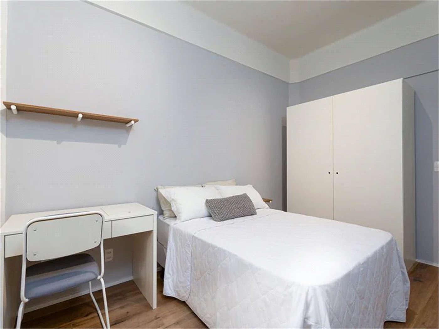 Apartamento à venda com 4 quartos, sendo 1 suíte, em Pinheiros, São Paulo, SP