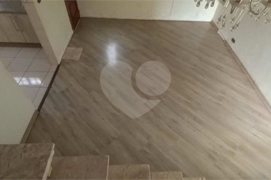 Sobrado para alugar com 3 quartos, sendo 1 suíte, em Parque Maria Domitila, São Paulo, SP