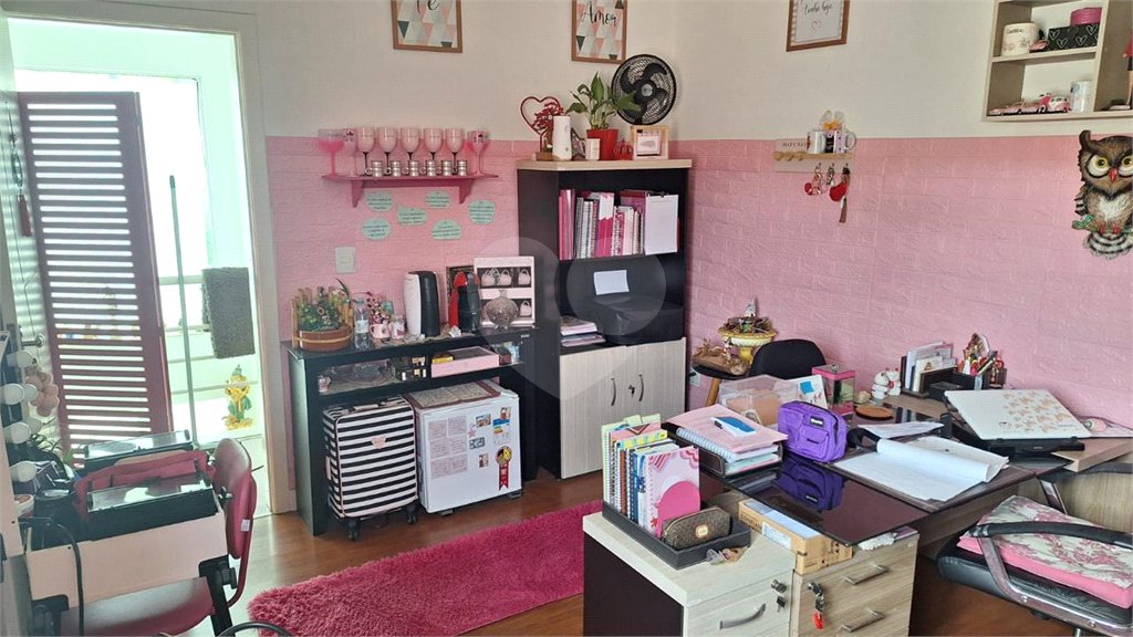 Sobrado à venda com 6 quartos, sendo 4 suítes, em Tremembé, São Paulo, SP