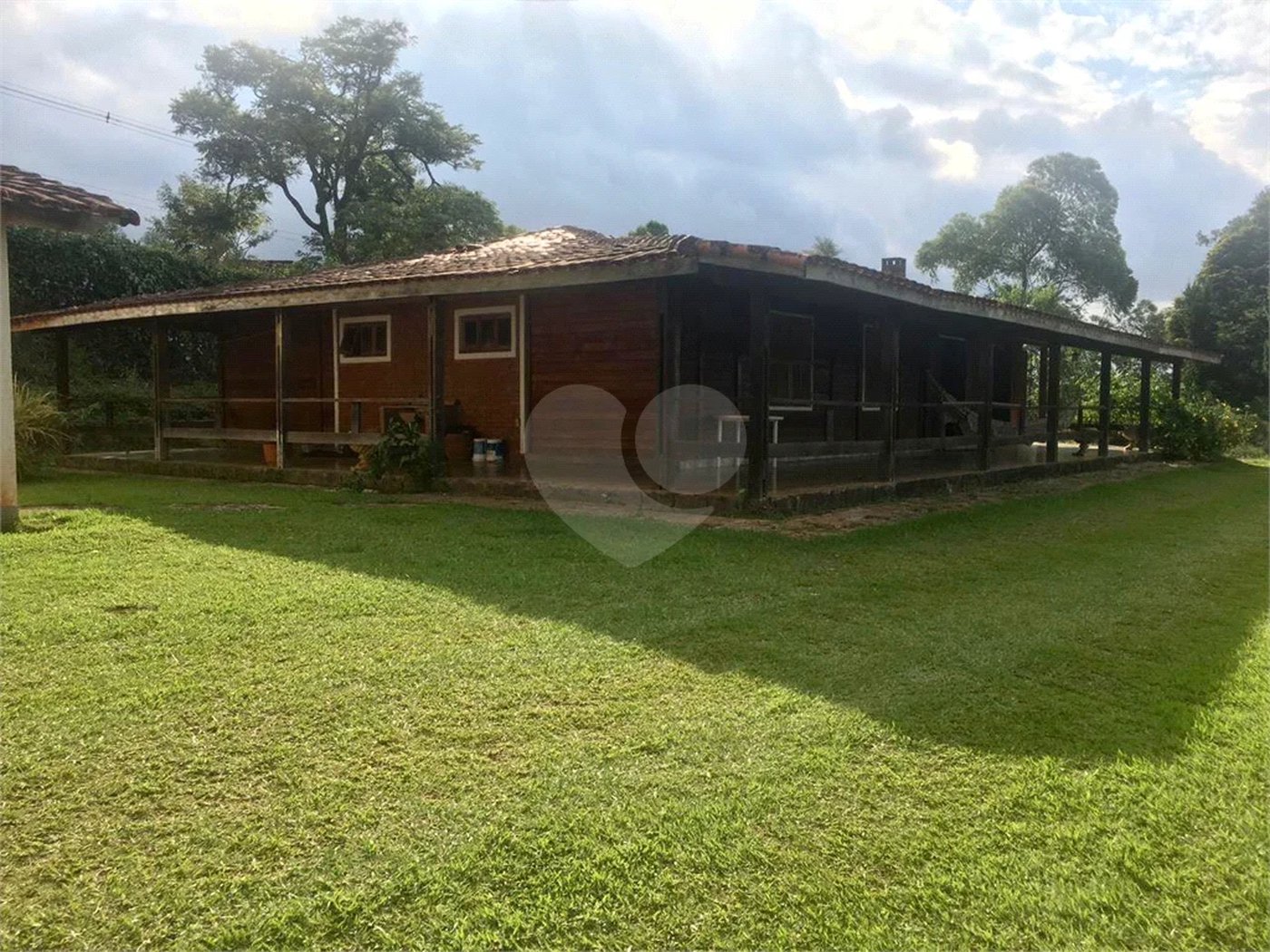 Sítio à venda com 4 quartos, sendo 2 suítes, em Jardim Paiol, Campo Limpo Paulista, SP