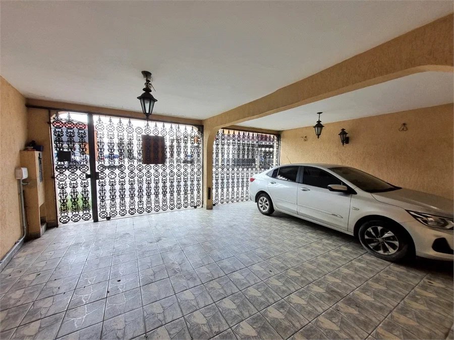 Sobrado à venda com 3 quartos, sendo 1 suíte,  em Jardim Ester Yolanda, São Paulo, SP