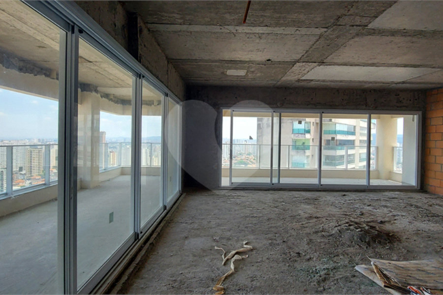 Apartamento à venda com 4 suítes em Santana, São Paulo, SP
