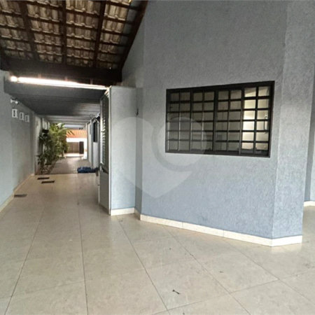Casa à venda com 3 quartos, sendo 1 suíte,  em Ipê, Três Lagoas, MS