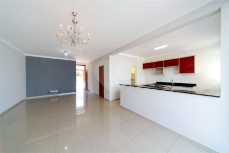 Casa à venda com 4 quartos, sendo 3 suítes,  no condomínio Parque Esplanada, Votorantim - SP