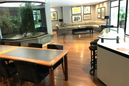 Apartamento à venda com 4 quartos, sendo 3 suítes,  em Itaim Bibi, São Paulo, SP