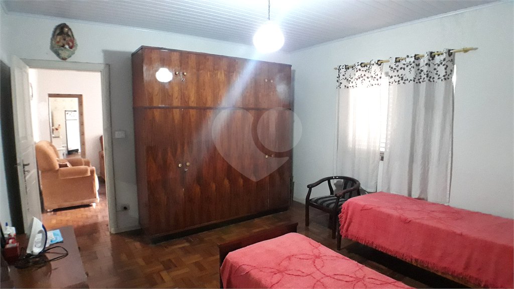 Casa Térrea à venda com 3 quartos, sendo 1 suíte, em Carandiru, São Paulo, SP