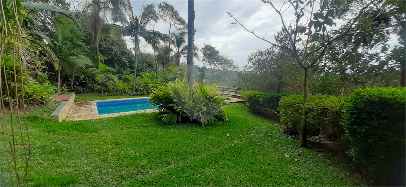 Casa Térrea à venda com 4 quartos, sendo 2 suítes, em Serra da Cantareira, Mairiporã, SP