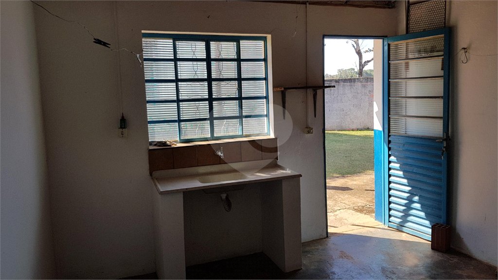 Chácara à venda com 3 quartos, sendo 1 suíte, no Centro, Araçoiaba da Serra, SP