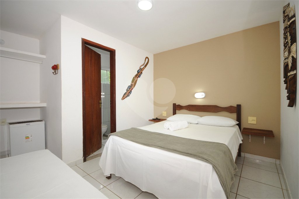 Hotel à venda com 12 quartos, sendo 13 suítes,  em Alto de Búzios, Armação dos Búzios, RJ