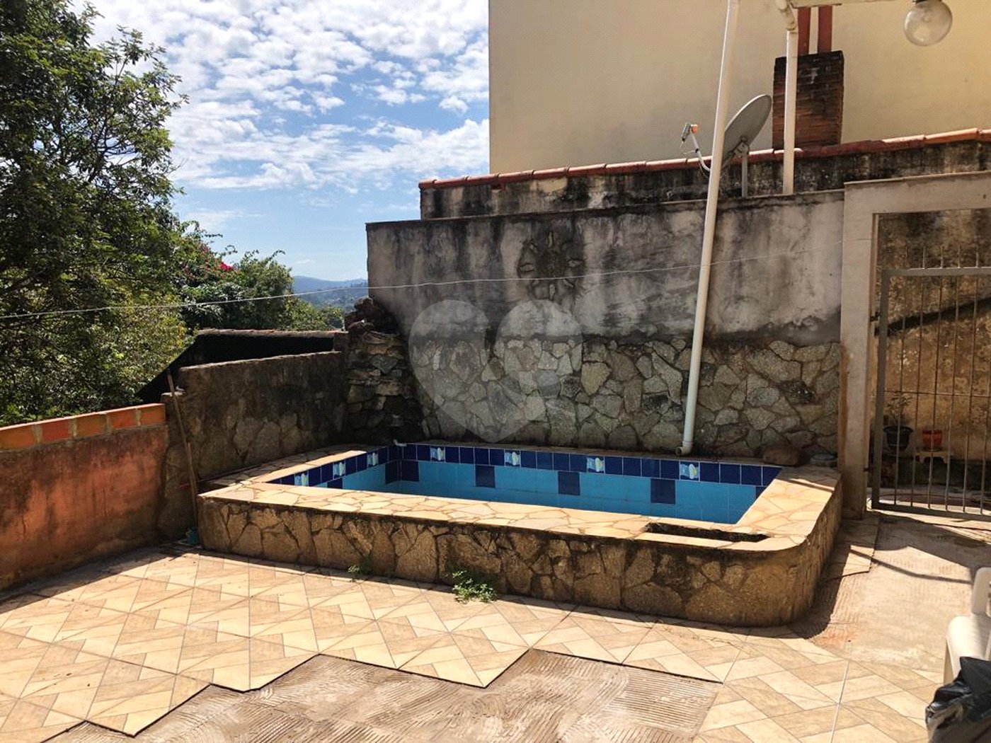 Casa à venda com 5 quartos, sendo 1 suíte, em Serra da Cantareira, Mairiporã, SP