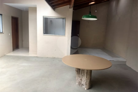Casa à venda com 2 suítes em Bosque, Vinhedo, SP