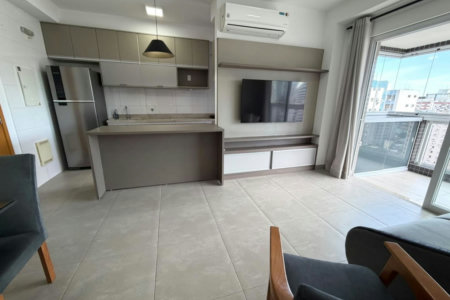 Apartamento com 2 dormitórios à venda, 72 m² por R$ 1.350.000,00 - Gonzaga - Santos/SP