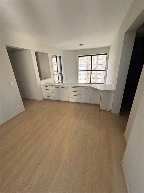 Apartamento à venda ou para alugar com 1 suíte em Vila Suzana, São Paulo, SP
