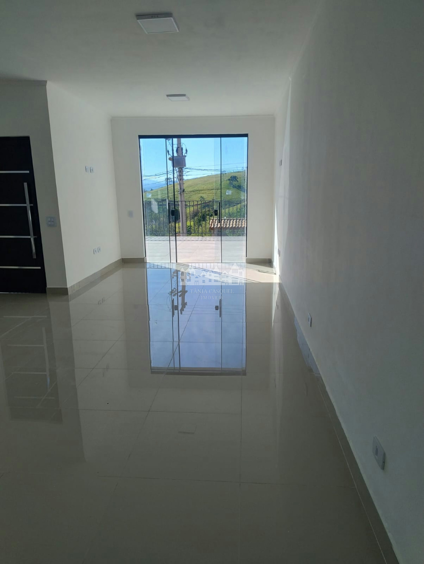 Casa à venda com 2 quartos, sendo 1 suíte, em Nova Suissa, Piracaia, SP
