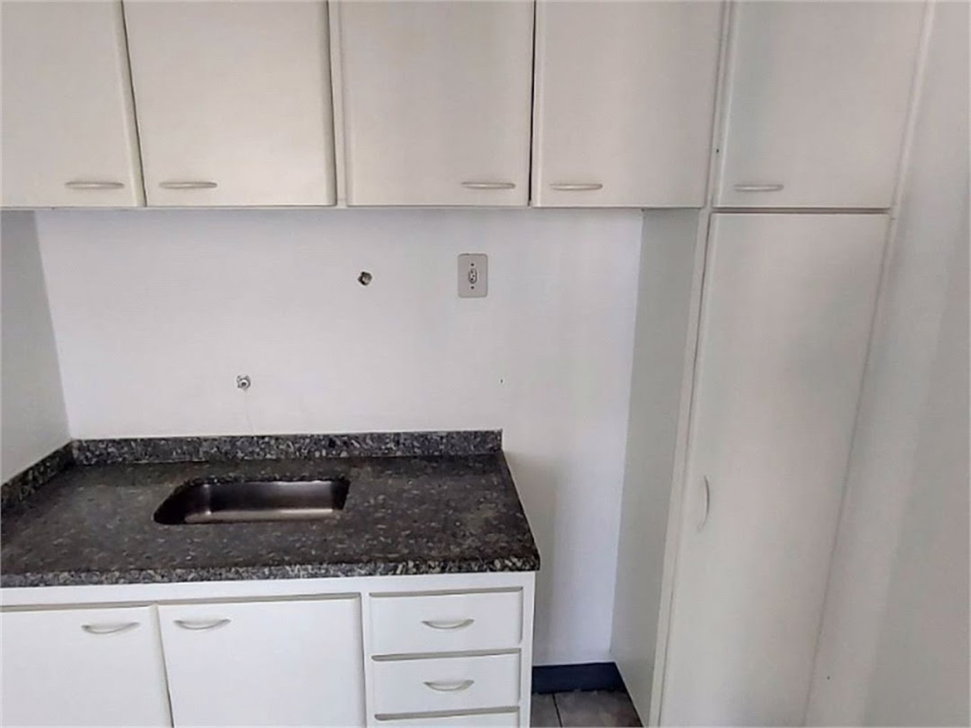 Sala Comercial para venda e locação, Centro, Santos - SA0067.