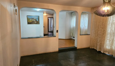 Sobrado à venda com 3 quartos, sendo 1 suíte,  em Cidade Monções, São Paulo, SP