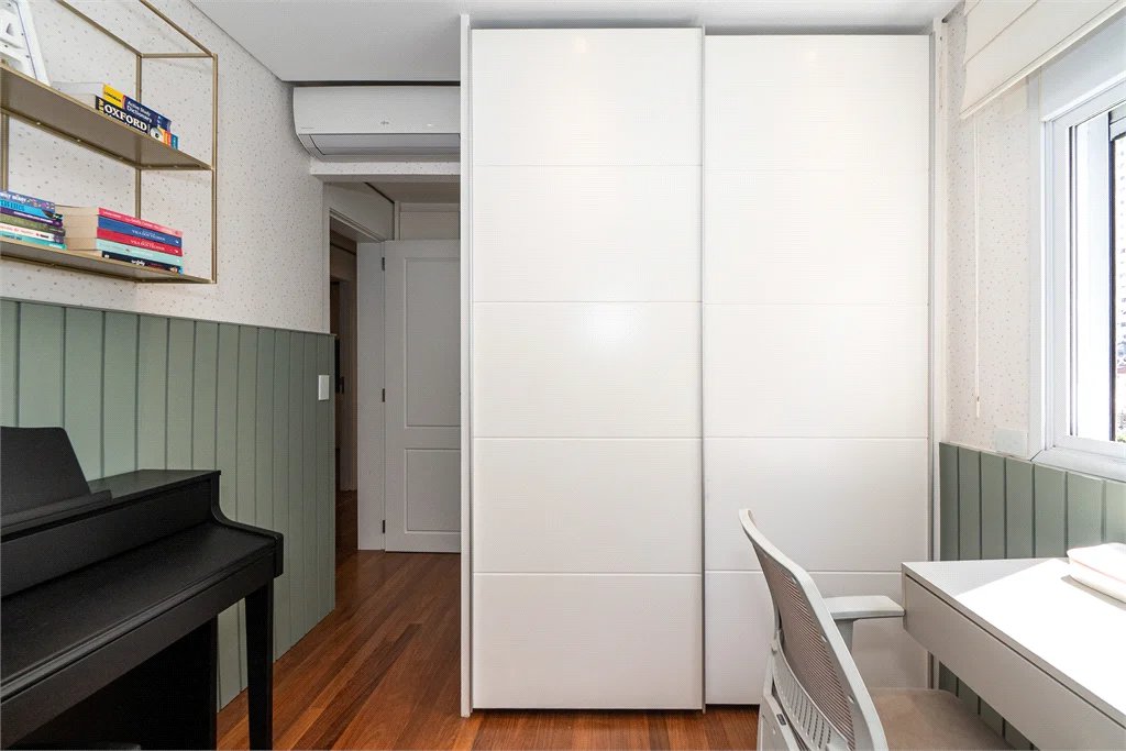 Apartamento à venda com 3 suítes em Sumarezinho, São Paulo, SP