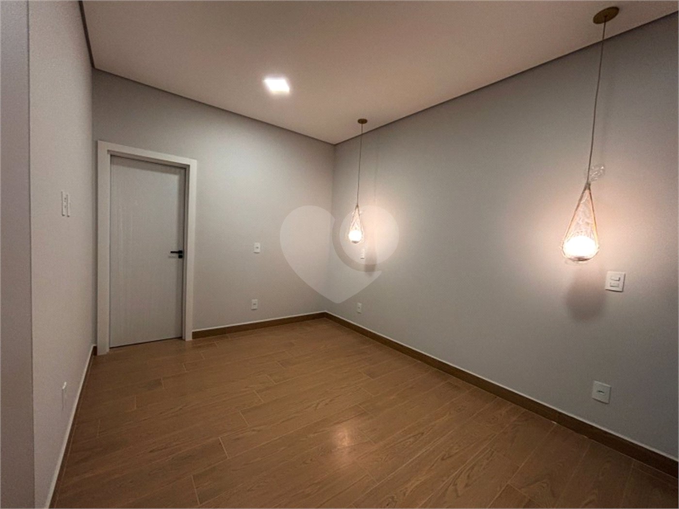Casa à venda com 3 suítes no condomínio Vista Verde, Indaiatuba - SP