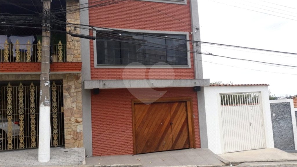 Sobrado à venda com 3 quartos, sendo 1 suíte, em Vila Milton, Guarulhos, SP