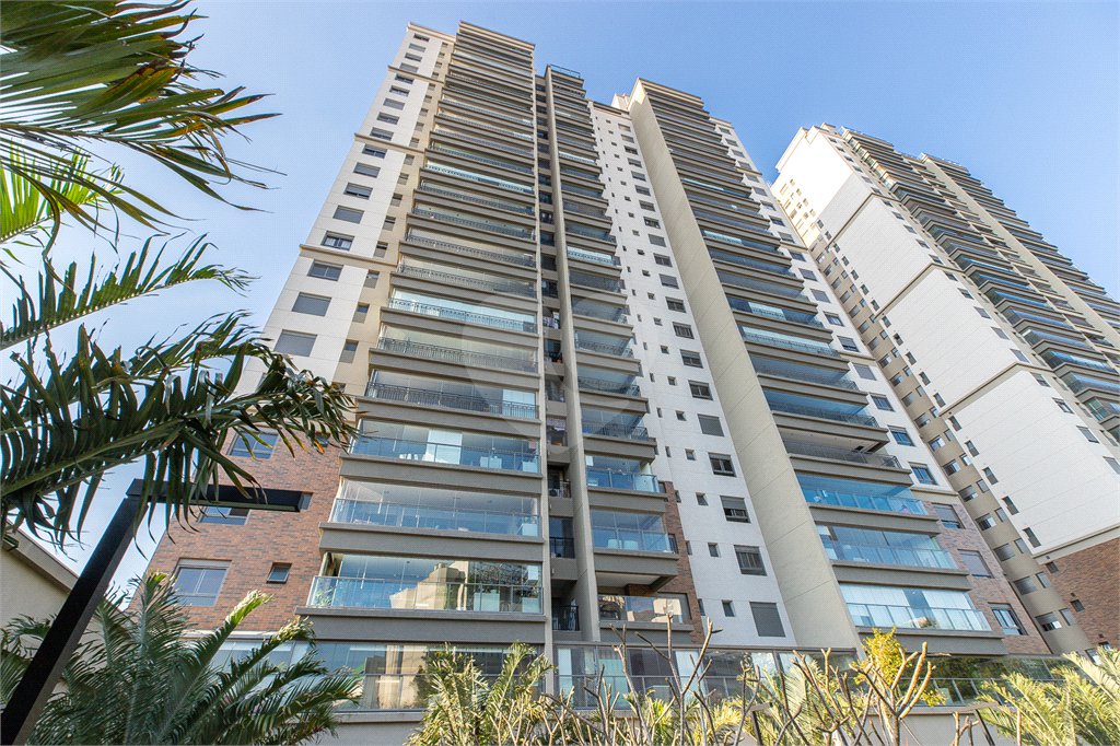 Apartamento à venda com 3 quartos, sendo 1 suíte, em Chácara Santo Antônio (zona Sul), São Paulo, SP